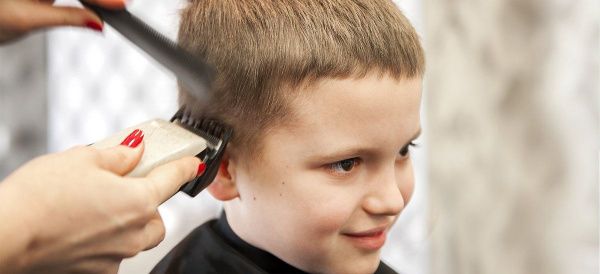 Как правильно подстричь волосы машинкой ребенку? Советы экспертов
